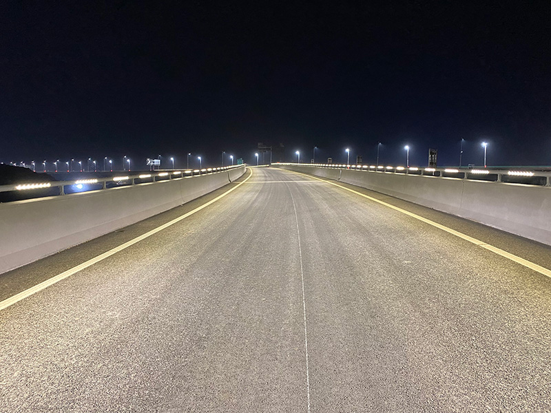 道路照明,提高行車安全,重要措施（shī）