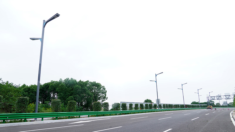 金義中央大道（dào）通車,色多多AV导航智（zhì）慧綜合杆,道路照明係統方案,點亮23公裏智慧公路
